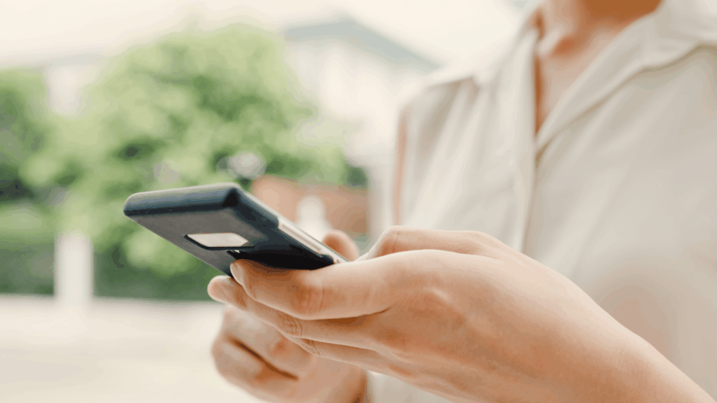 プライベートサロン経営の集客方法でSNSを活用することを解説した記事