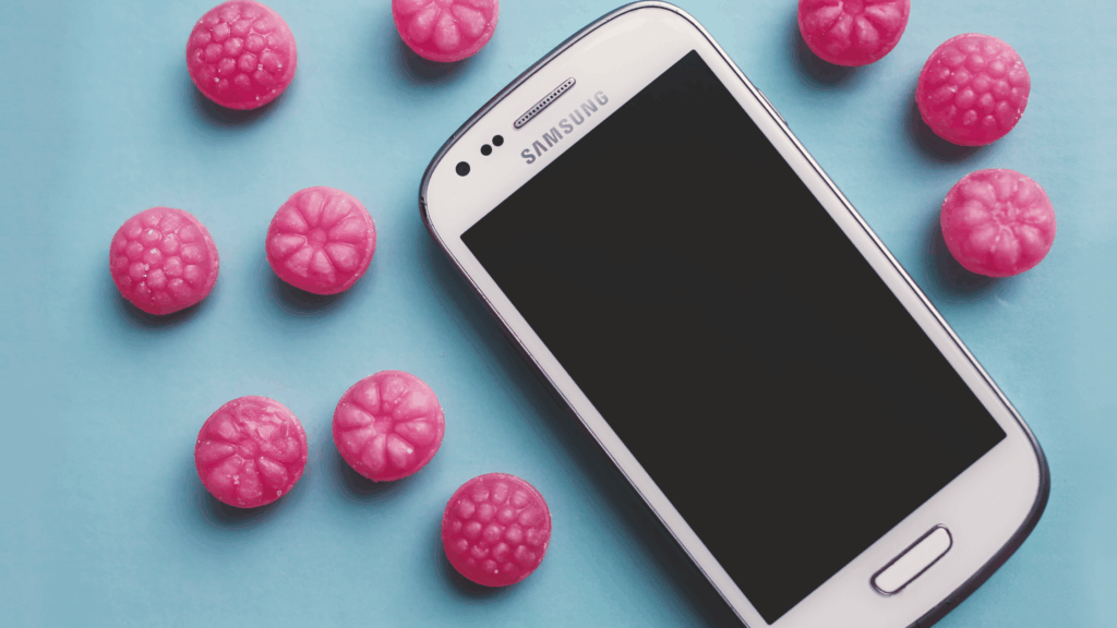 整骨院で高齢者を集客する方法として、LINE公式アカウントの活用法を解説した記事