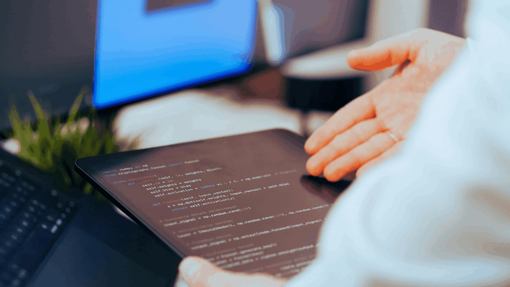 AI-BOUZの開発で苦労したこと、開発者さかいあやこさんインタビュー