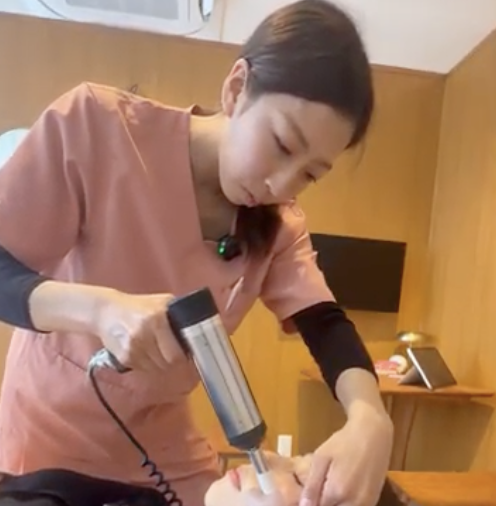 【AI-BOUZ お客様事例】おしゃれなLPと世界観へのこだわりを手放した福岡・女性専用鍼灸院が、月の新規31人・初回リピート80%に